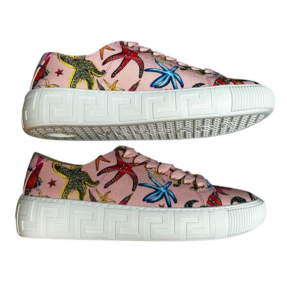 VERSACE Pink Tresor de la mer Print Low Top Women's Sneakers - Picture 3 of 10